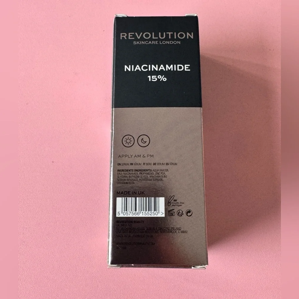 Revolution Niacinamide 15% Blemish & Pore Refining Vegan & Cruelty Free